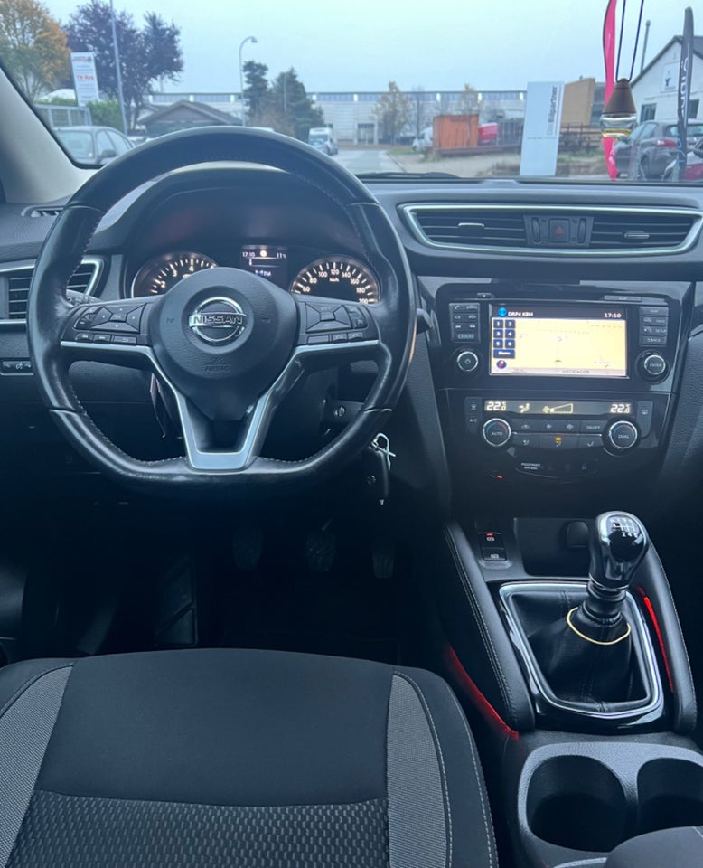 Nissan Qashqai 1,2 Dig-T 115 Visia 5d