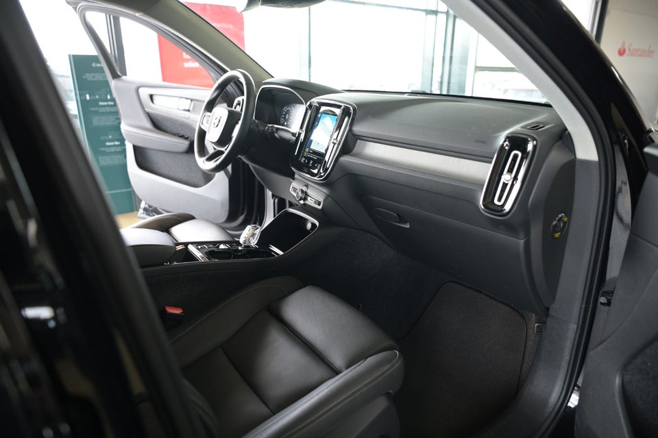 Volvo XC40 1,5 T5 ReCharge Inscription aut. 5d