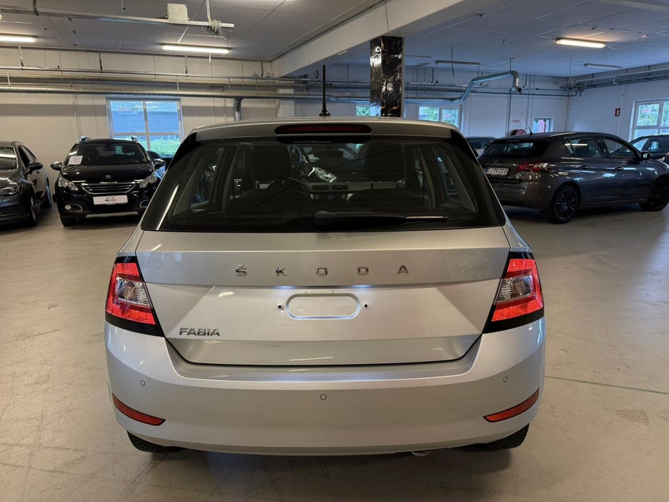 Skoda Fabia 1,0 MPi 60 Ambition 5d