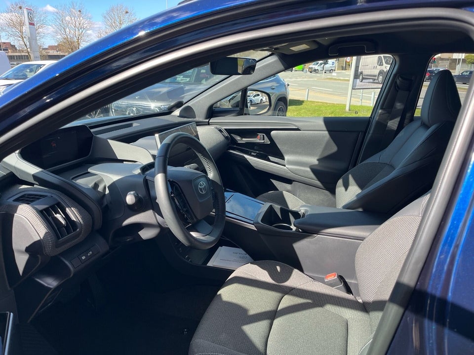 Toyota bZ4X Prestige 5d