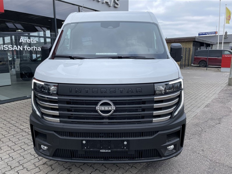 Nissan Interstar 2,0 dCi 150 L2H2 Tekna Van