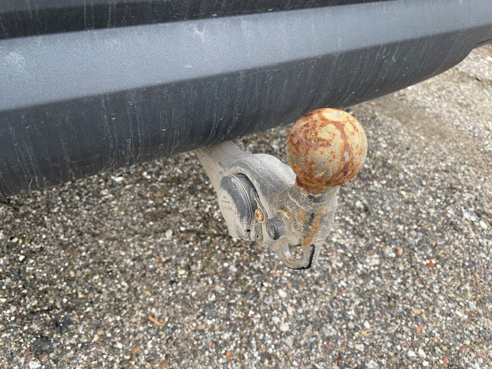 Audi Q4 e-tron 40  5d