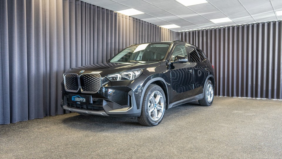 BMW iX1 eDrive20 X-Line 5d
