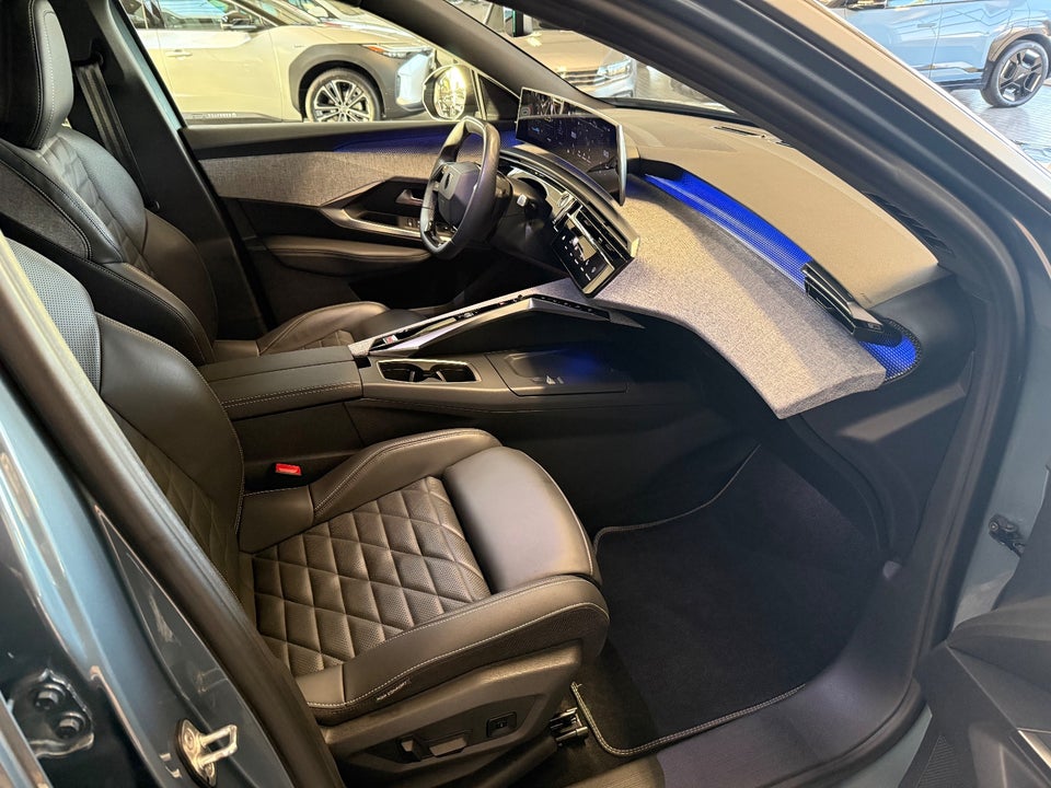 Peugeot e-5008 77 GT Pack 7prs 5d