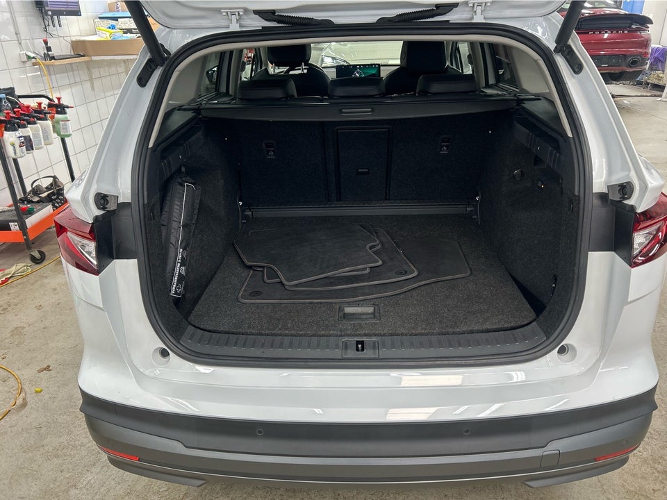 Skoda Enyaq 80 iV Suite 5d