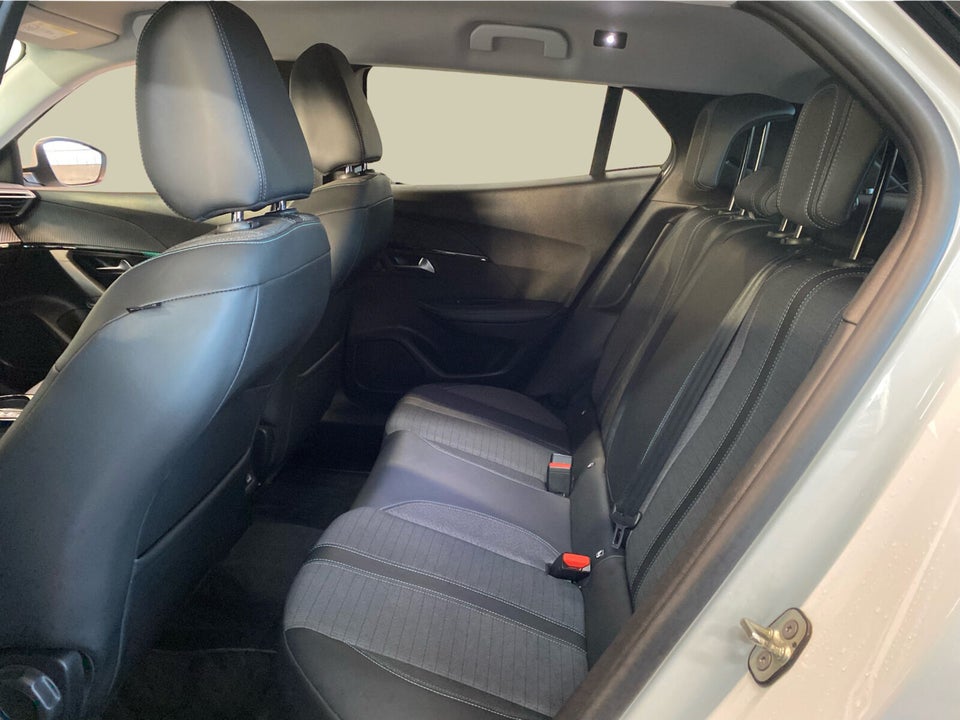 Peugeot e-2008 50 Allure Pack 5d