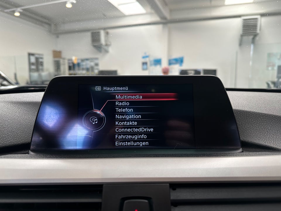 BMW 318d 2,0 Touring aut. 5d