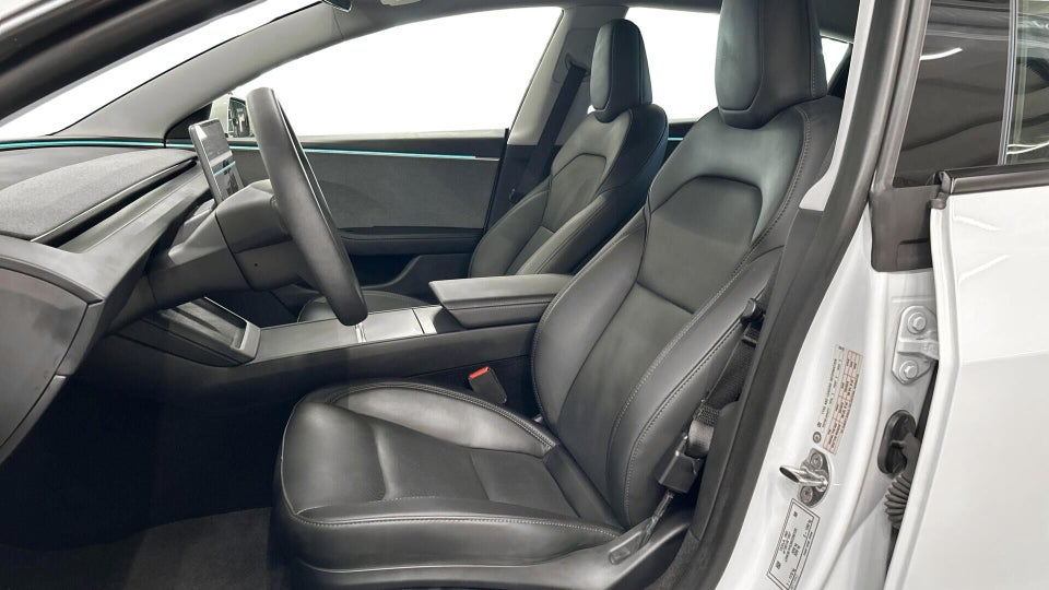 Tesla Model 3 RWD 4d