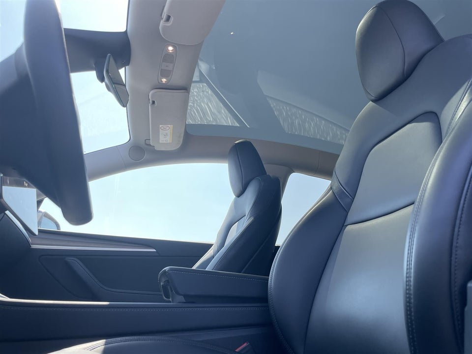 Tesla Model Y Long Range AWD 5d