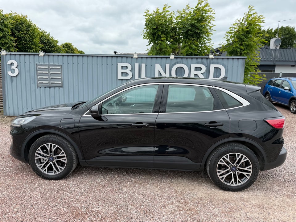 Ford Kuga 2,5 PHEV Titanium CVT 5d