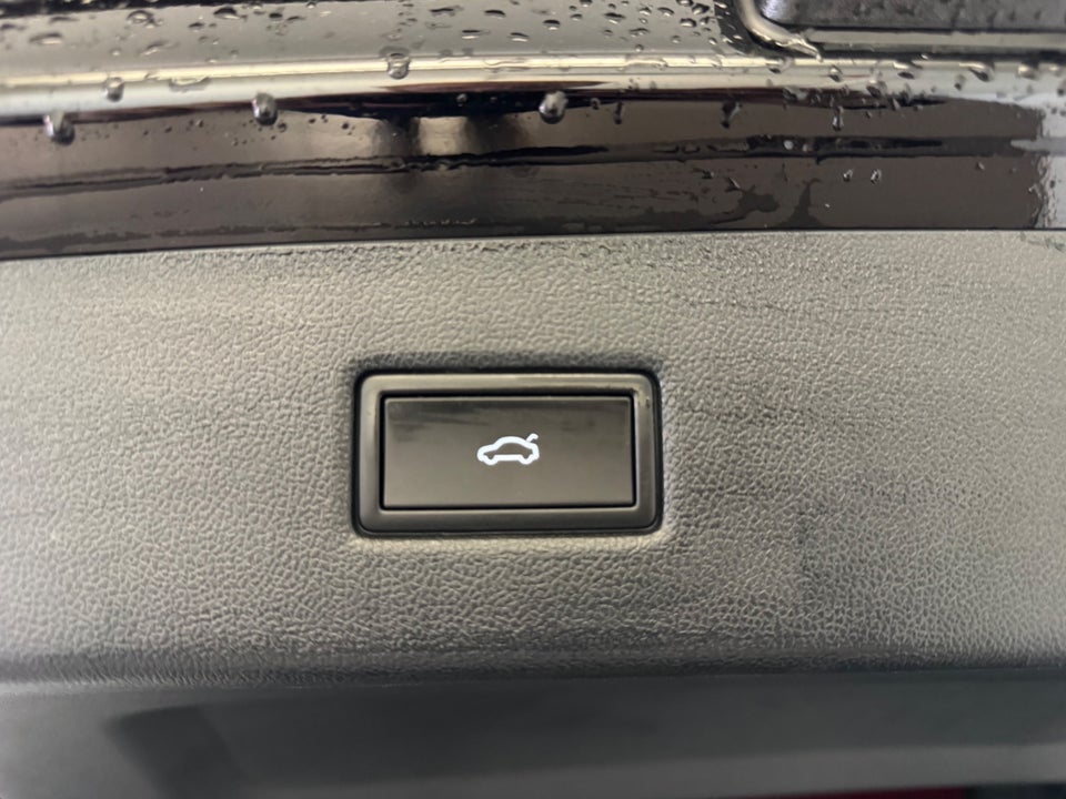 Ford Explorer 82 Select Extended Range 5d