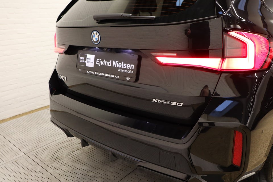 BMW iX1 xDrive30 M-Sport Premium 5d