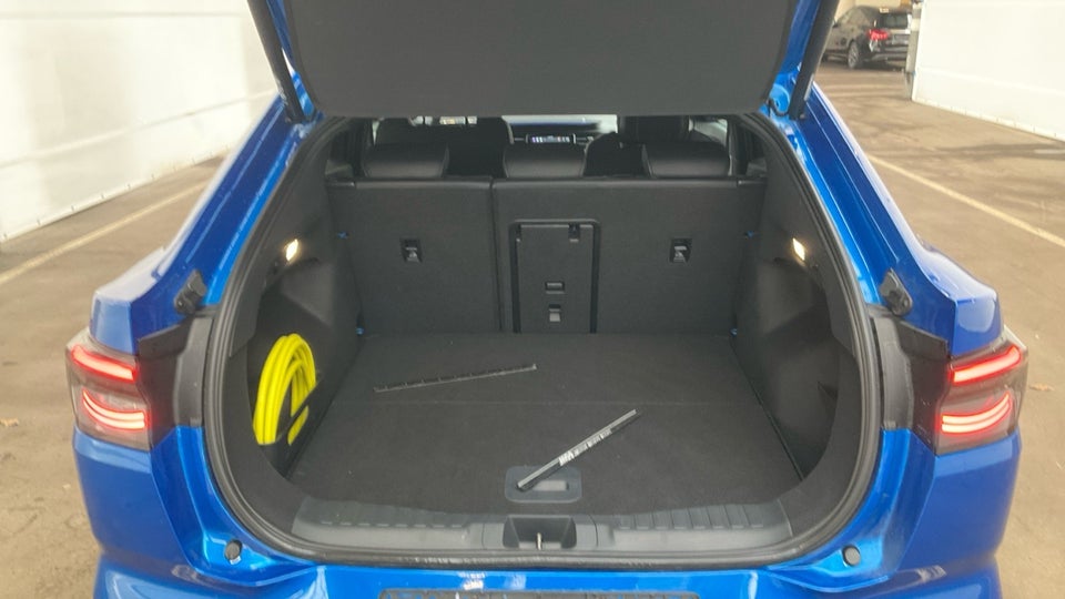 Ford Capri 77 Premium Extended Range 5d