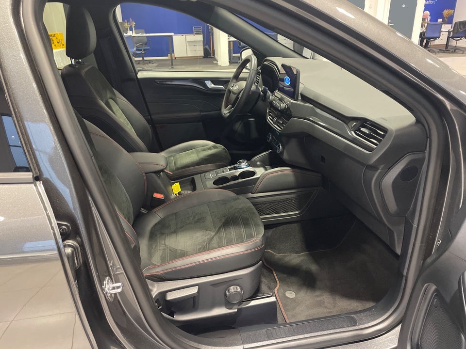 Ford Kuga 2,5 PHEV ST-Line X CVT 5d