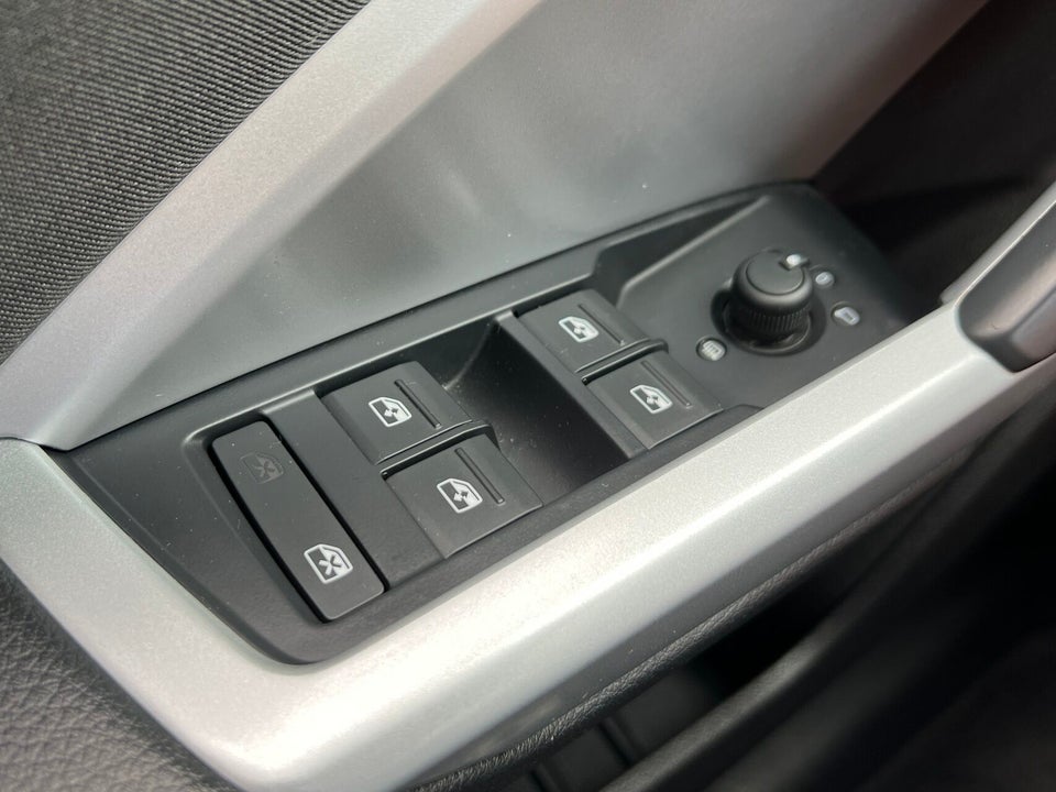 Audi Q3 35 TFSi Advanced Prestige S-tr. 5d