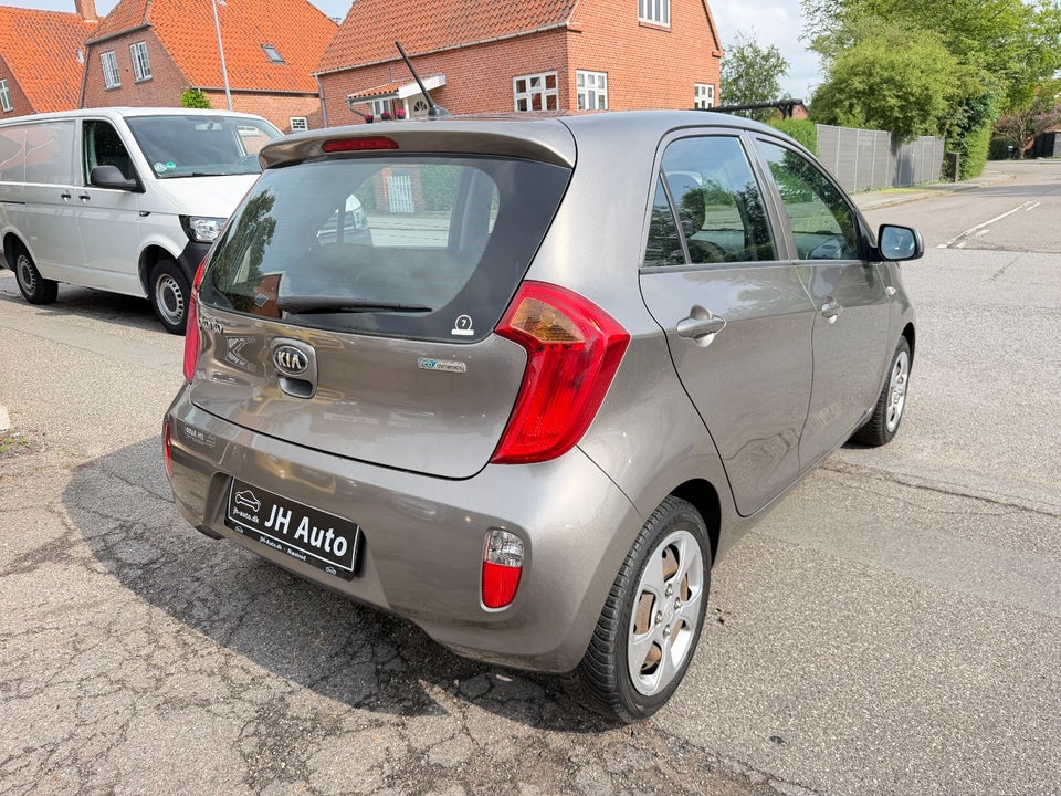 Kia Picanto 1,0 World Cup Eco Clim 5d