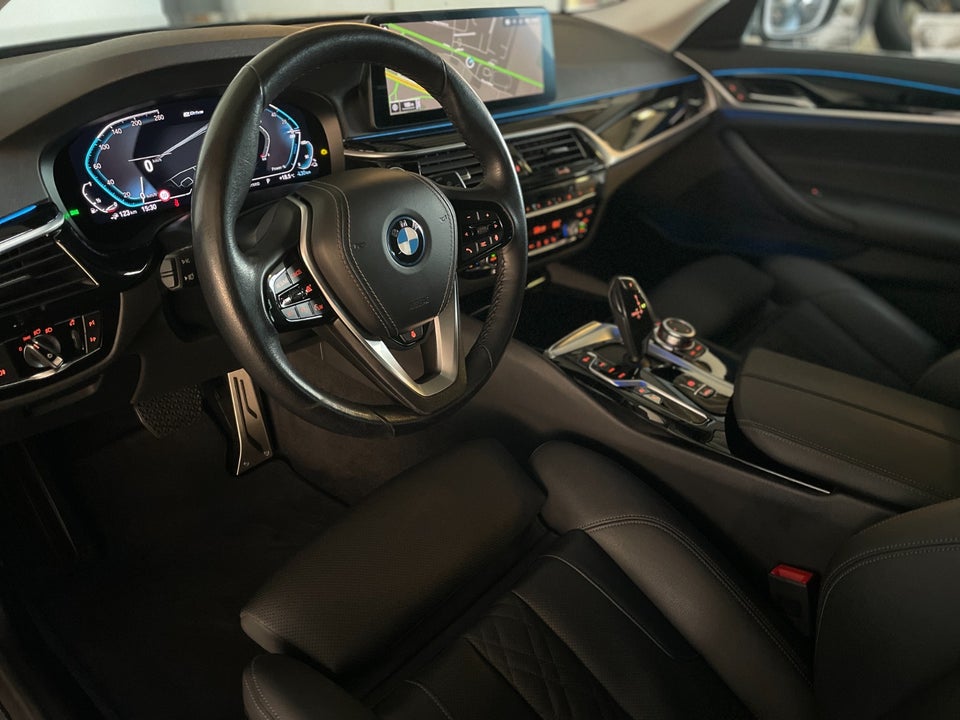BMW 530e 2,0 Touring Sport Line aut. 5d