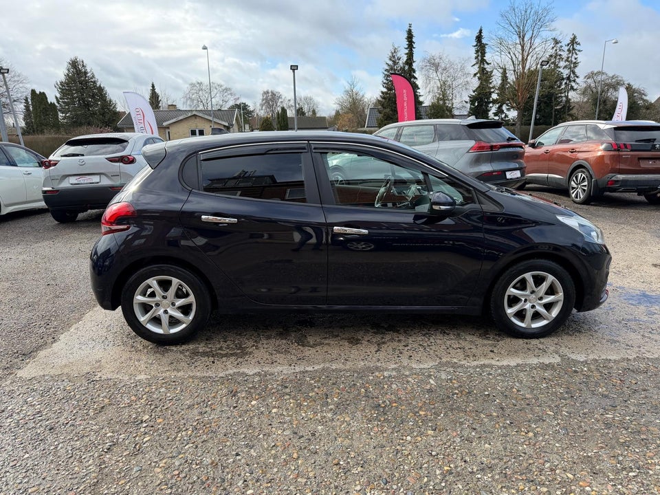 Peugeot 208 1,6 BlueHDi 100 Active 5d