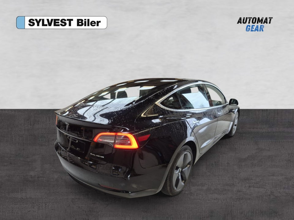 Tesla Model 3 Long Range AWD 4d