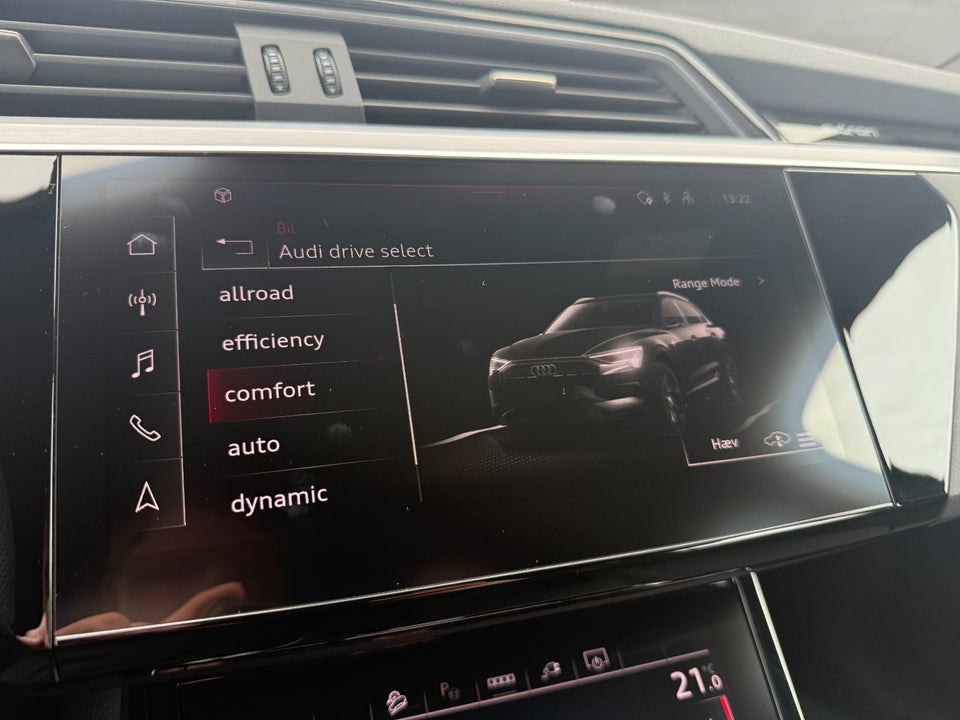 Audi e-tron 55 S-line quattro 5d