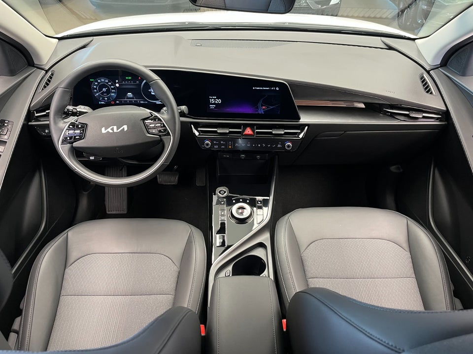 Kia Niro 64 EV Prestige 5d