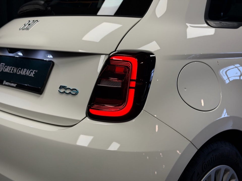 Fiat 500e 42 Icon 3d