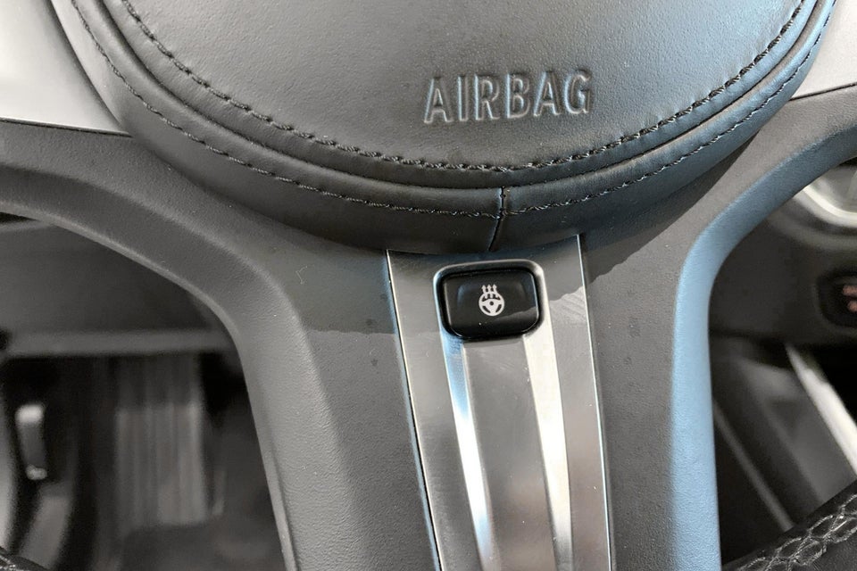 BMW 330e 2,0 Touring Sport Line aut. 5d