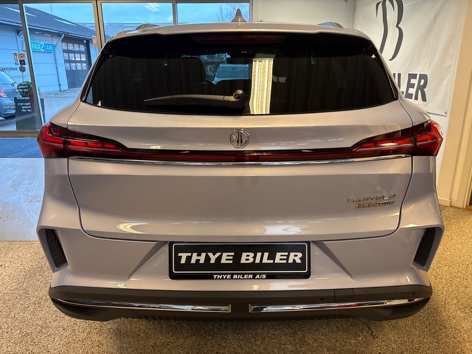 MG Marvel R Luxury 5d