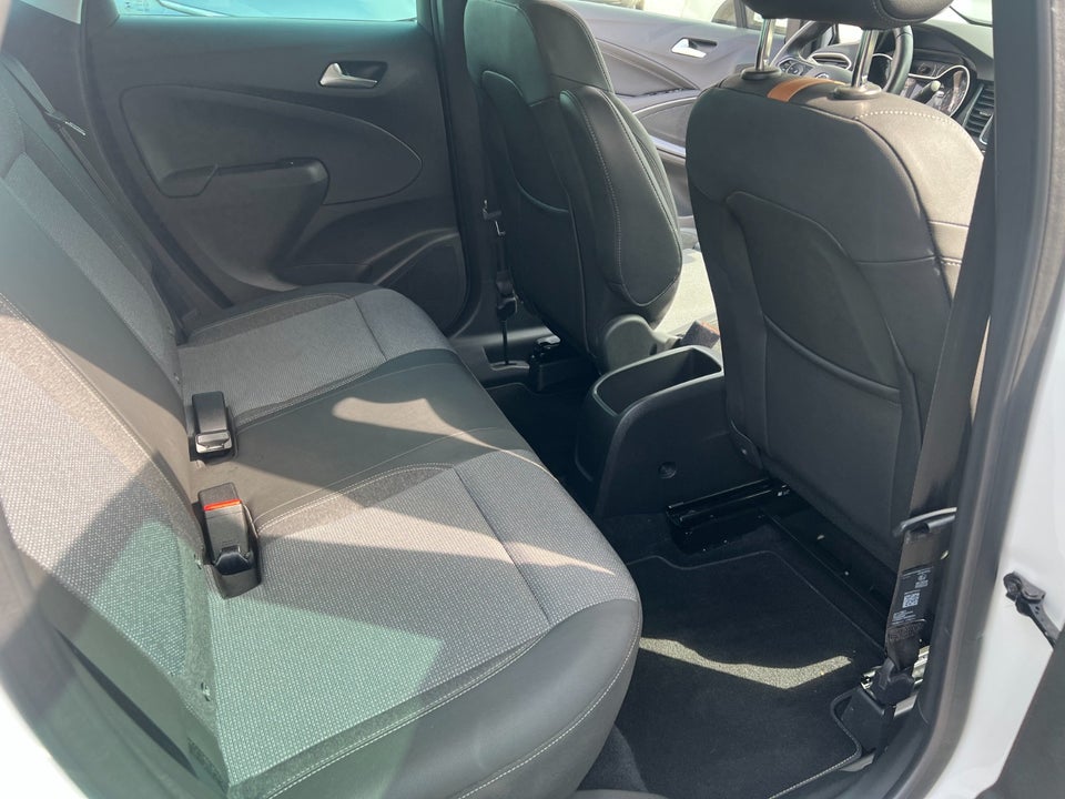 Opel Crossland 1,2 First Edition 5d