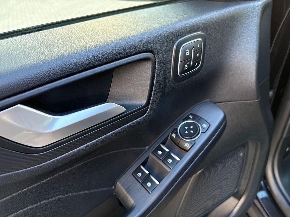 Ford Kuga 2,5 PHEV ST-Line X CVT 5d