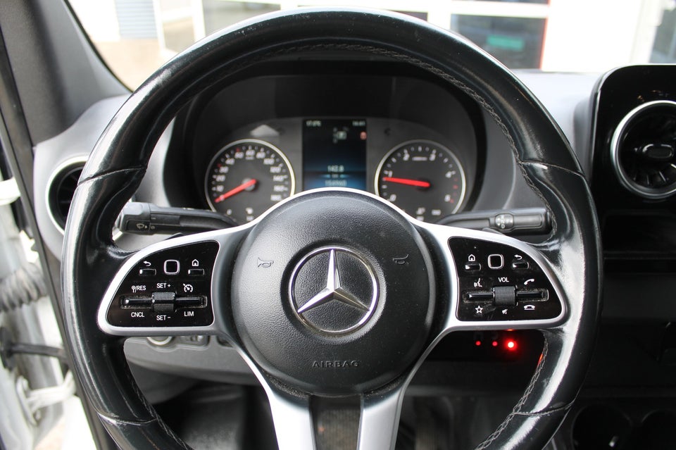 Mercedes Sprinter 317 2,0 CDi Alukasse m/lift aut. RWD 2d