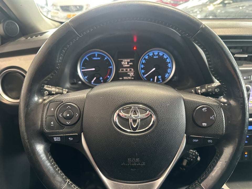 Toyota Auris 2,0 D-4D T2+ 5d