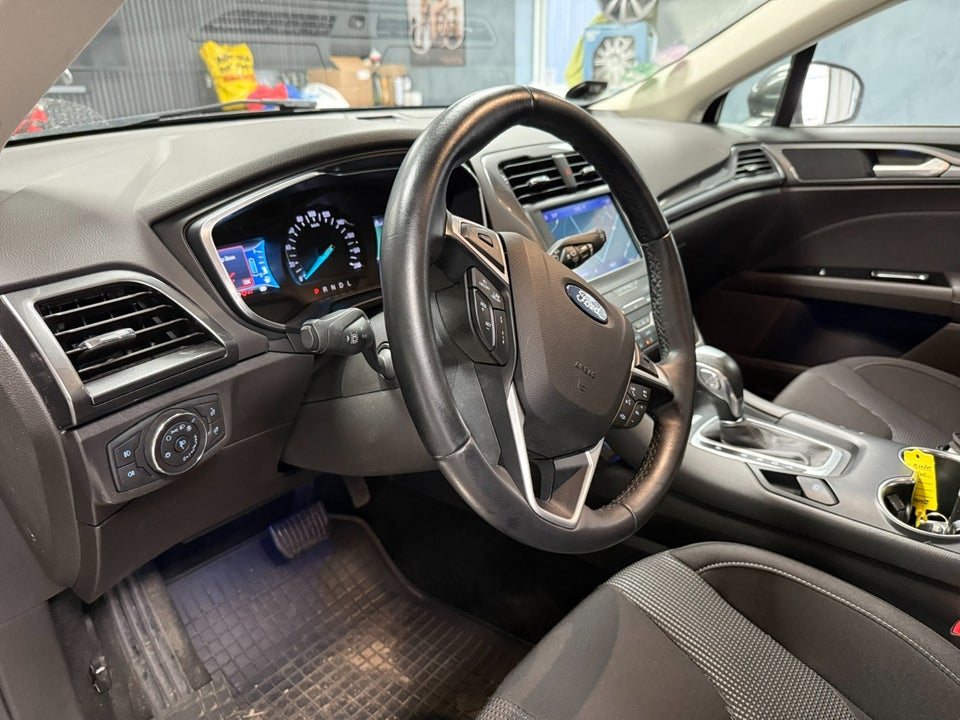 Ford Mondeo 2,0 HEV Titanium stc. CVT 5d