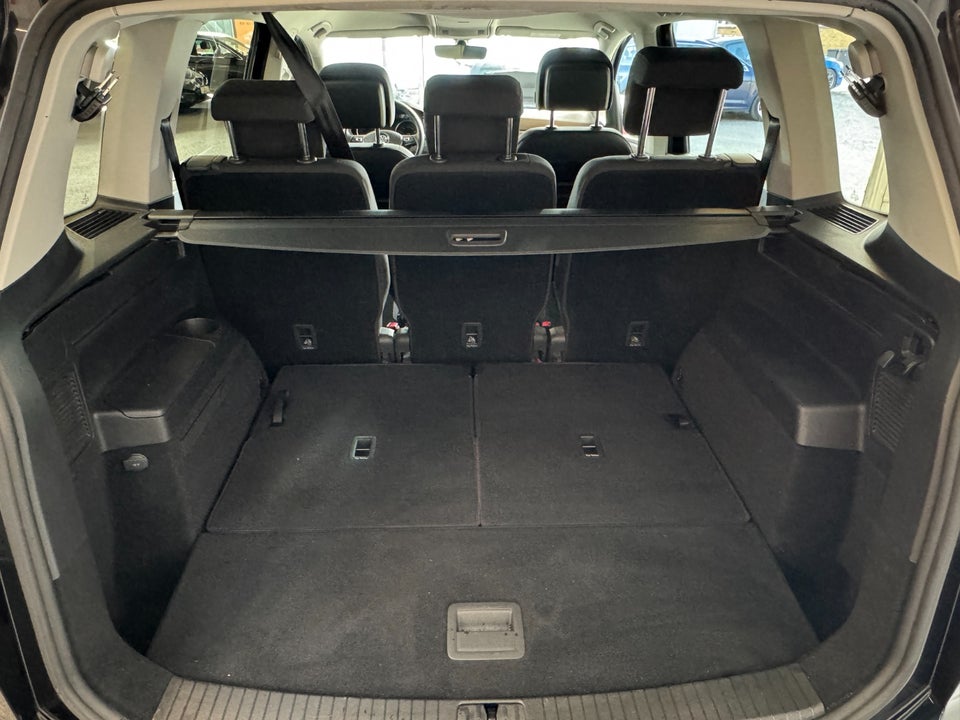 VW Touran 1,6 TDi 115 Comfortline DSG 7prs 5d