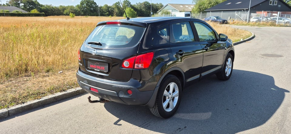 Nissan Qashqai 1,6 Tekna 5d