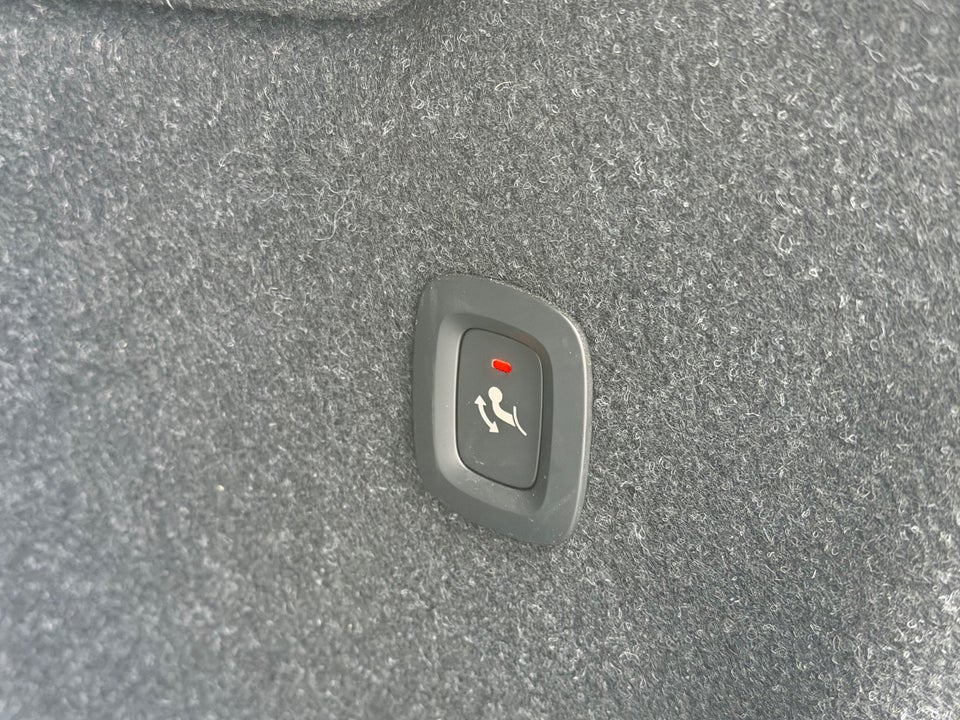 Volvo XC40 ReCharge Extended Range Ultimate 5d