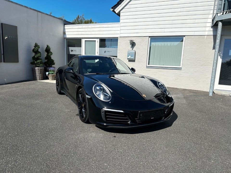 Porsche 911 Carrera 4 3,0 Coupé PDK 2d