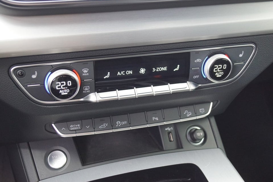 Audi Q5 55 TFSi e S-line quattro S-tr. 5d