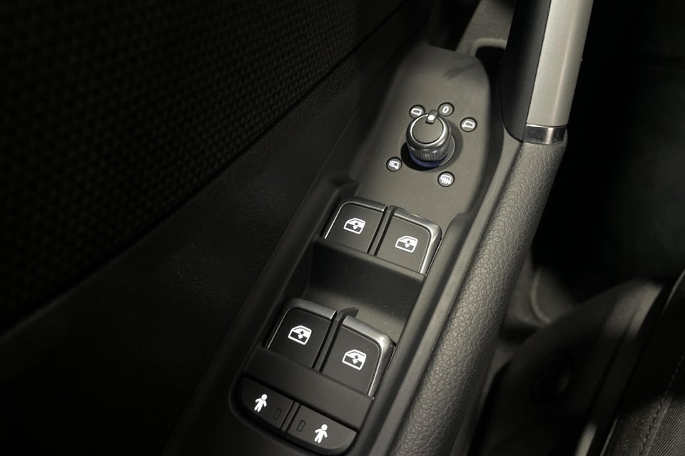 Audi Q2 35 TFSi S-line S-tr. 5d