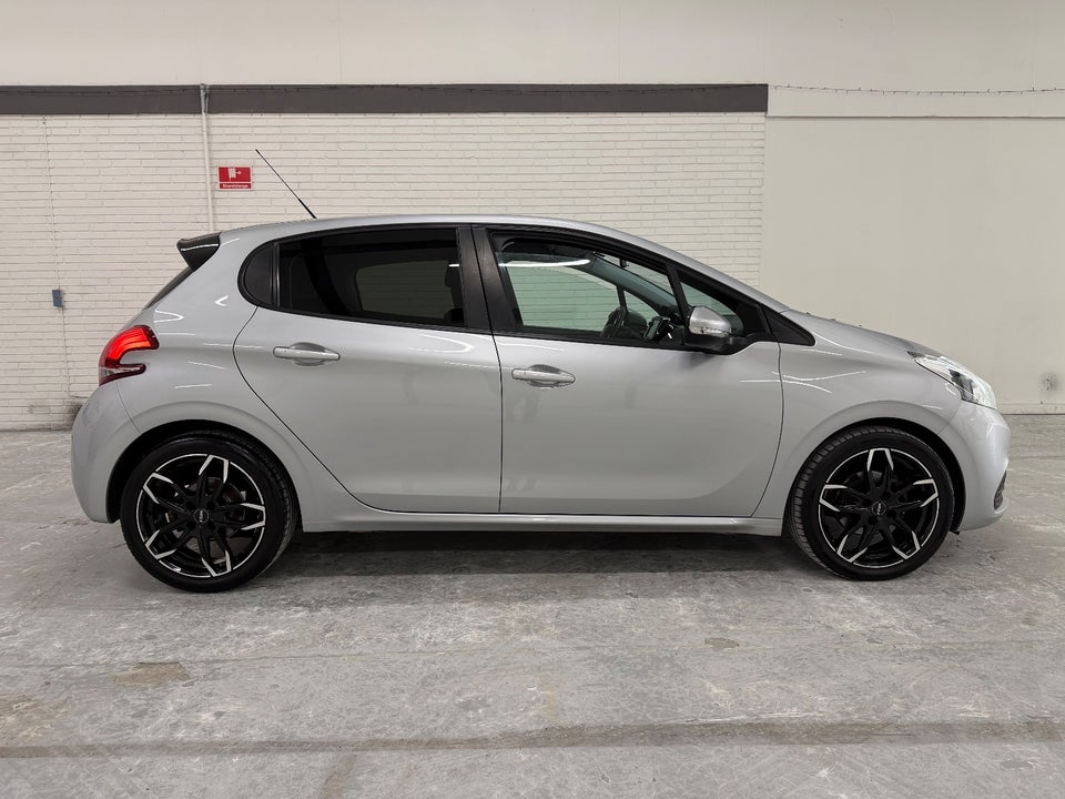 Peugeot 208 1,6 BlueHDi 100 Active+ 5d