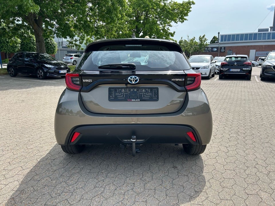 Toyota Yaris 1,5 Hybrid Active Tech+ e-CVT 5d
