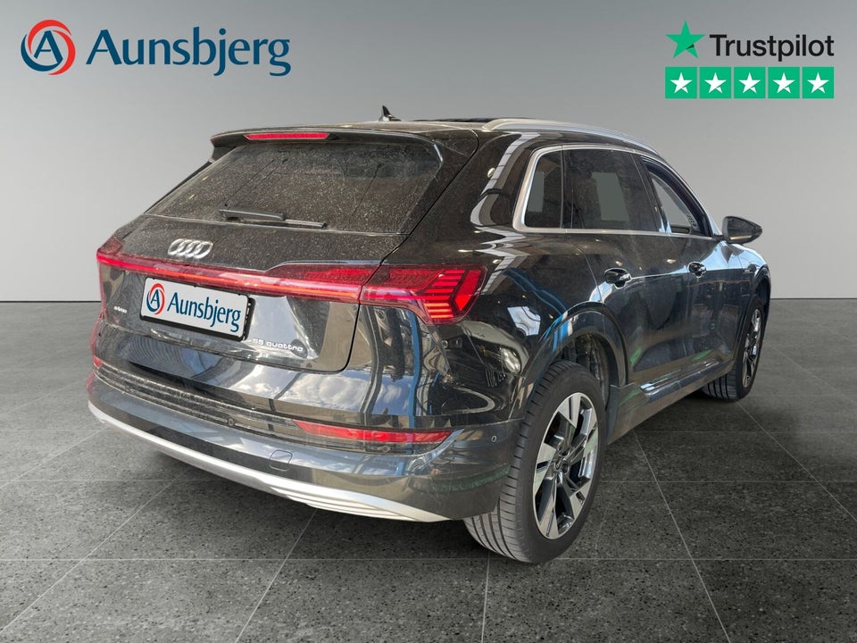 Audi e-tron 55 quattro 5d
