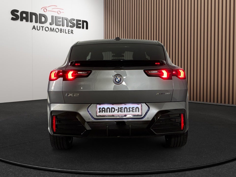 BMW iX2 xDrive30 M-Sport 5d