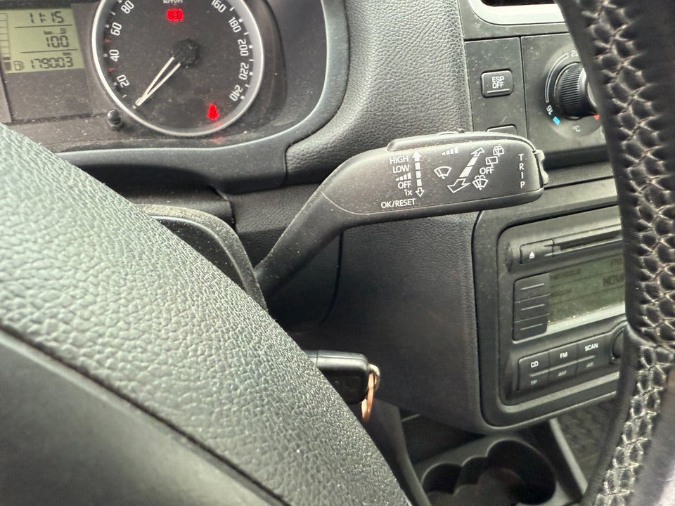 Skoda Fabia 1,4 16V Ambiente Combi 5d