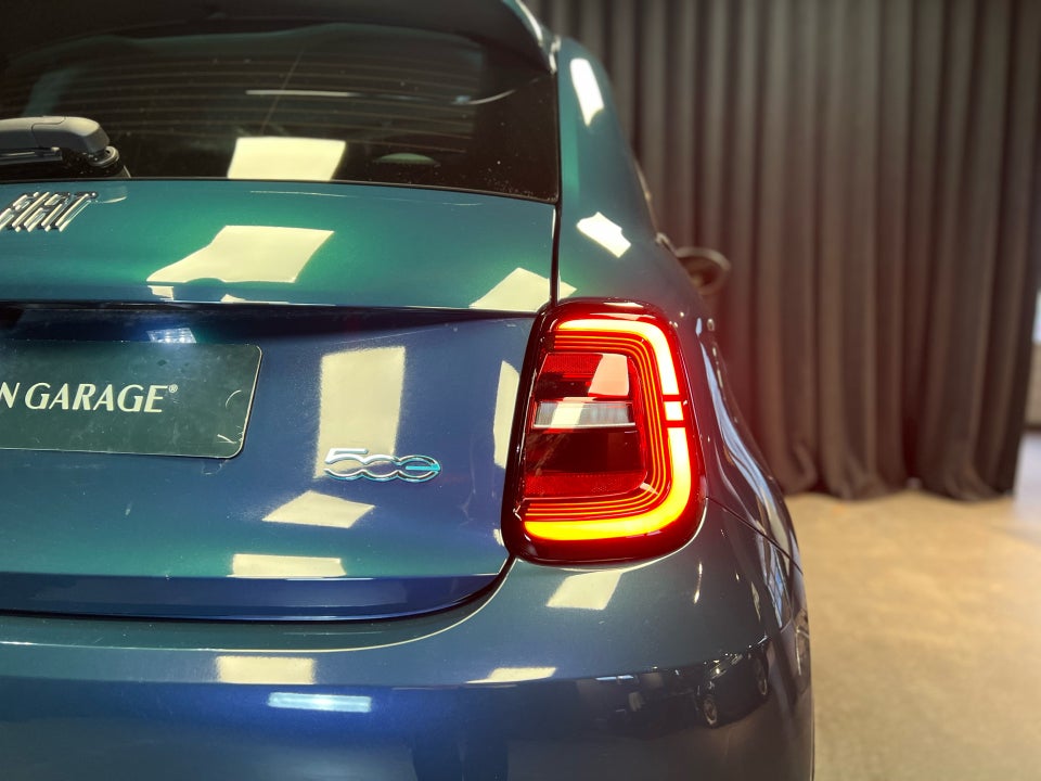 Fiat 500e 42 la Prima by Bocelli 3d