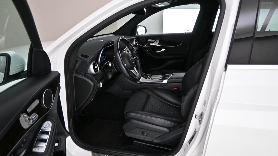 Mercedes GLC300 de 2,0 aut. 4Matic 5d