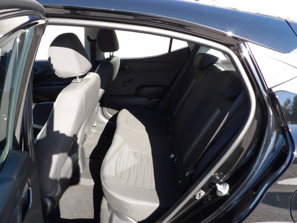 Hyundai i10 1,0 MPi Essential 5d