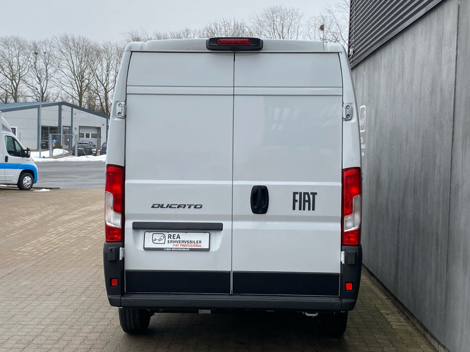 Fiat Ducato 35 Maxi 2,2 MJT 180 Kassevogn L2H2 Pro aut.