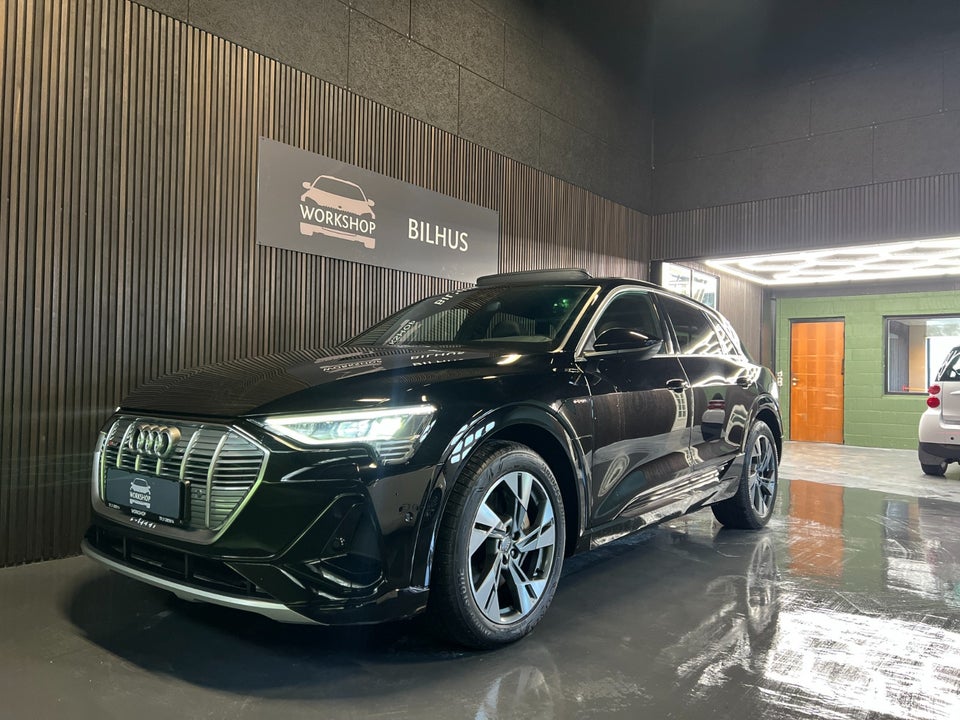 Audi e-tron 55 S-line quattro 5d