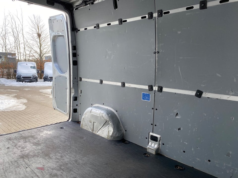 Mercedes Sprinter 215 2,0 CDi A2 Kassevogn aut. FWD